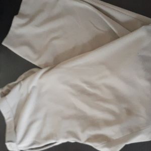 Haggar Woman 16 Cream Dress Pants